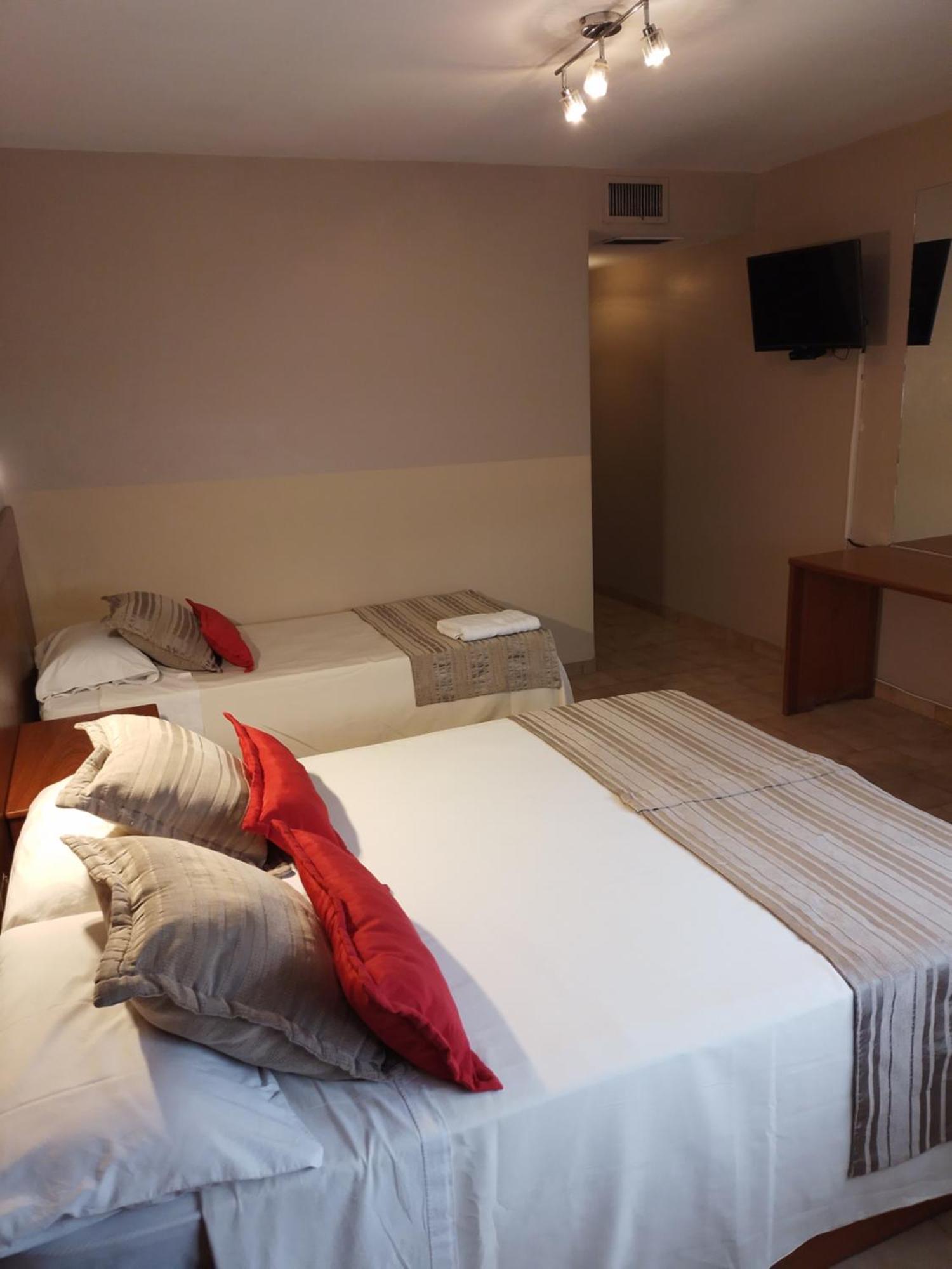 Camino Real Hotel Cordoba Exterior photo